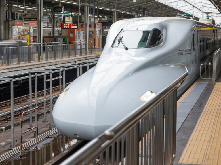 【新幹線・飛行機・バス・フェリー】福岡県福岡市から三重県伊勢市へのアクセス方法をご紹介