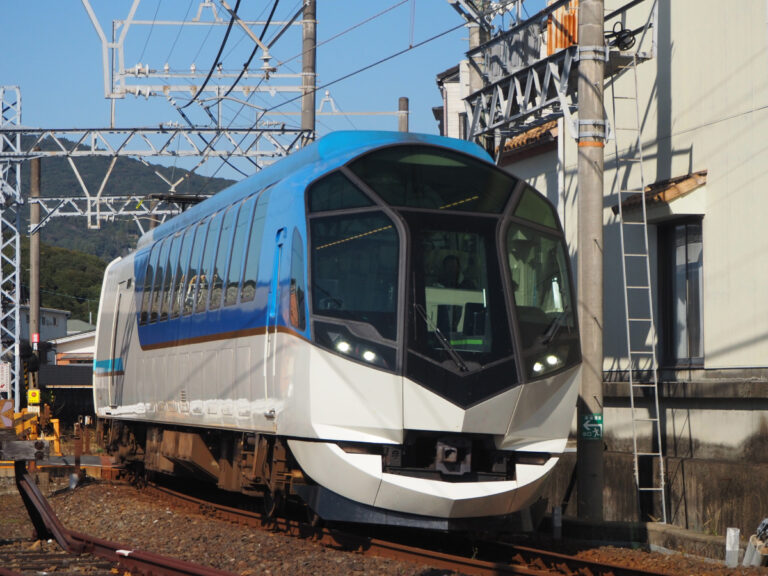 京都～伊勢志摩を結ぶ近鉄特急を徹底解説！時刻表や運賃・車両をガイド