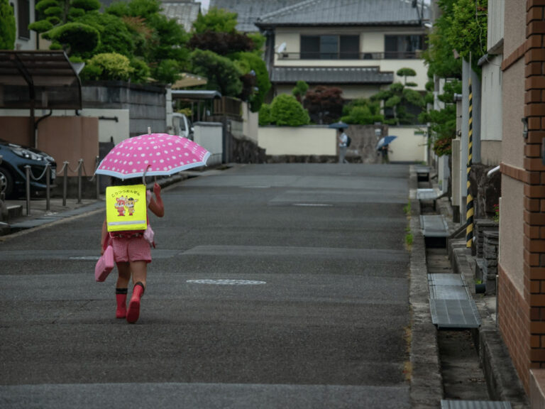 下校のとき近所の人に「おかえり～！」って言われたらどう返せばいいの？