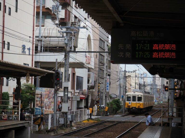 ラッシュ時のことでん、都会レベル